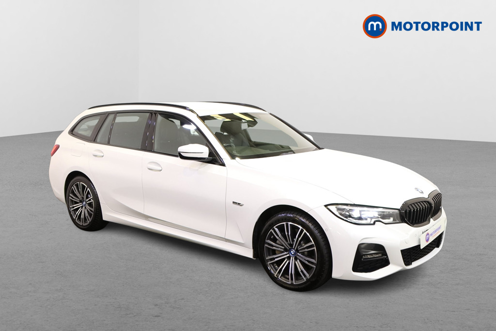 BMW 3 Series M Sport Automatic Petrol Plug-In Hybrid Estate - Stock Number (1479431) - Drivers side front corner