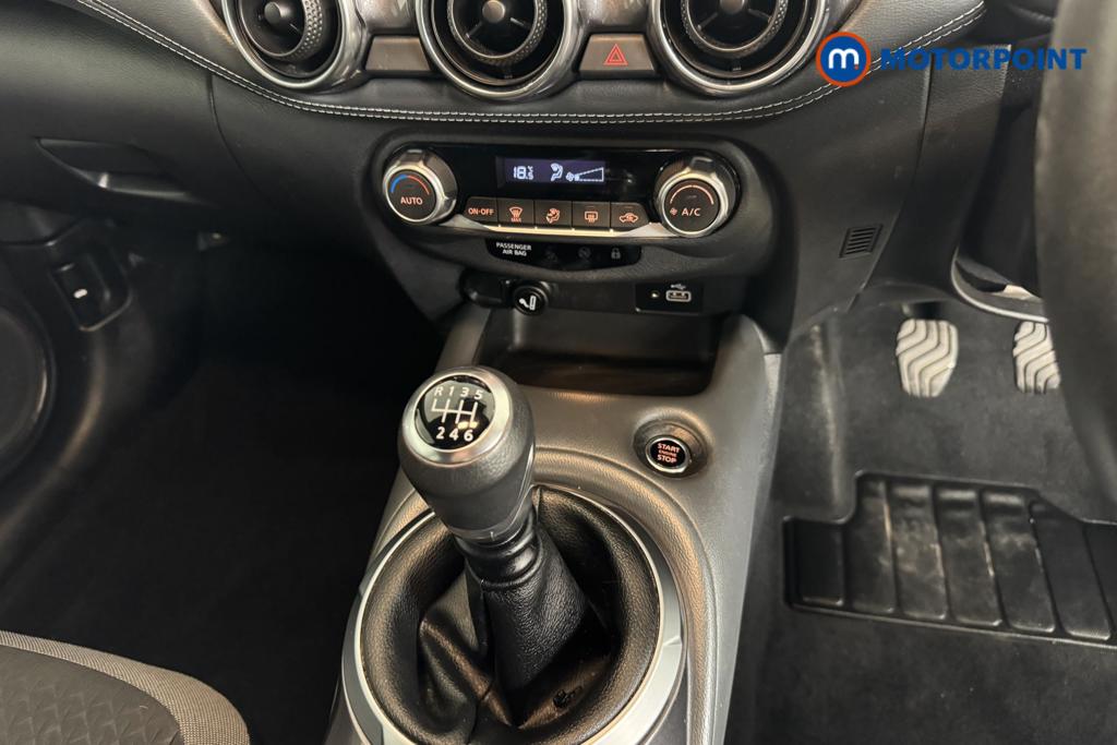 Nissan Juke N-Connecta Manual Petrol SUV - Stock Number (1481147) - 11th supplementary image