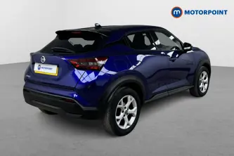 Nissan Juke N-Connecta Manual Petrol SUV - Stock Number (1481147) - Drivers side rear corner