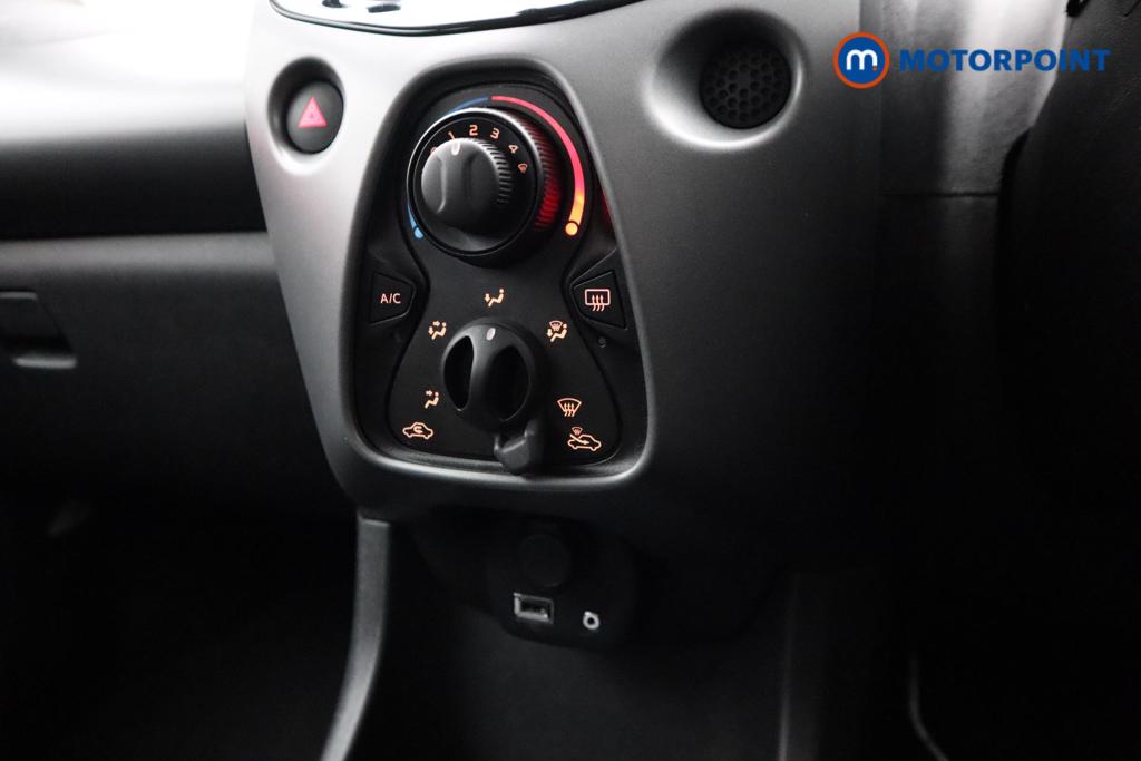 Toyota Aygo X-Play Manual Petrol Hatchback - Stock Number (1481798) - 16th supplementary image