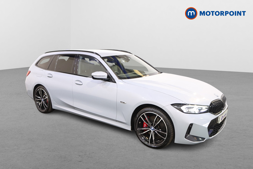 BMW 3 Series M Sport Automatic Petrol Plug-In Hybrid Estate - Stock Number (1481988) - Drivers side front corner