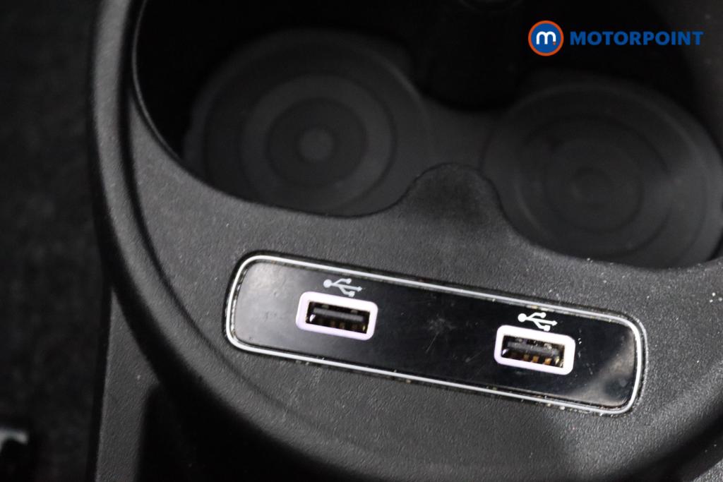 Fiat 500 Lounge Manual Petrol-Electric Hybrid Hatchback - Stock Number (1482631) - 18th supplementary image