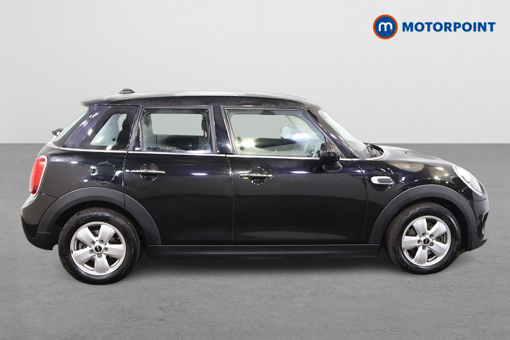 Mini Hatchback Cooper Manual Petrol Hatchback - Stock Number (1474063) - Drivers side