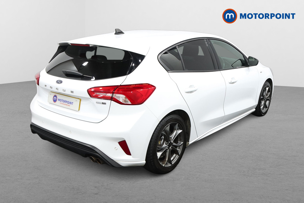 Ford Focus St-Line Edition Manual Petrol-Electric Hybrid Hatchback - Stock Number (1475786) - Drivers side rear corner