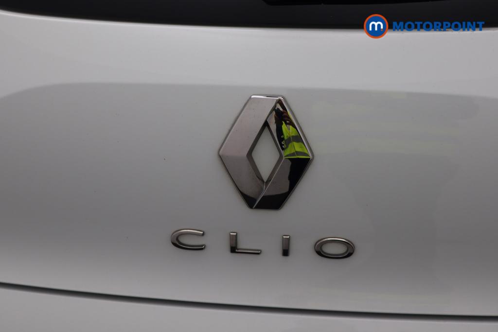 Renault Clio Iconic Manual Petrol Hatchback - Stock Number (1477363) - 18th supplementary image