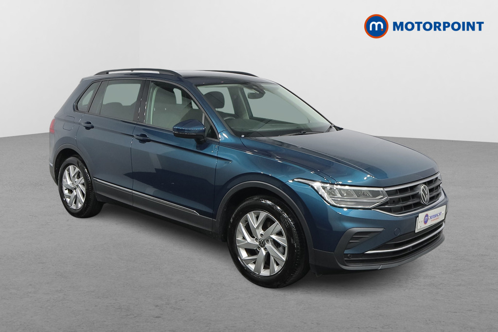 Volkswagen Tiguan Life Manual Diesel SUV - Stock Number (1480903) - Drivers side front corner