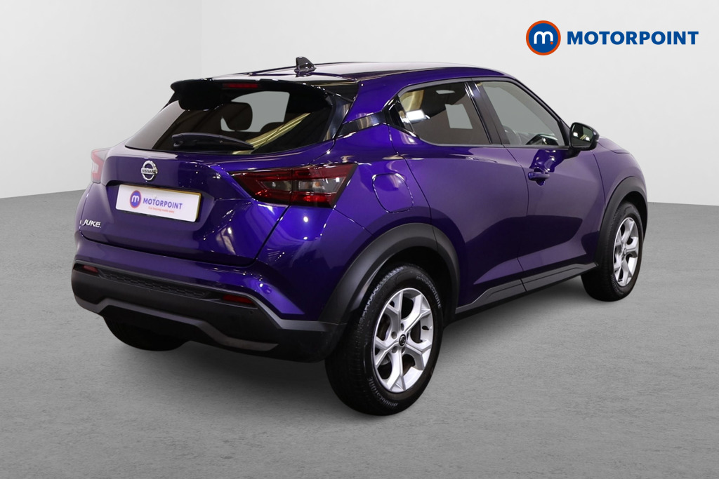 Nissan Juke N-Connecta Manual Petrol SUV - Stock Number (1482651) - Drivers side rear corner