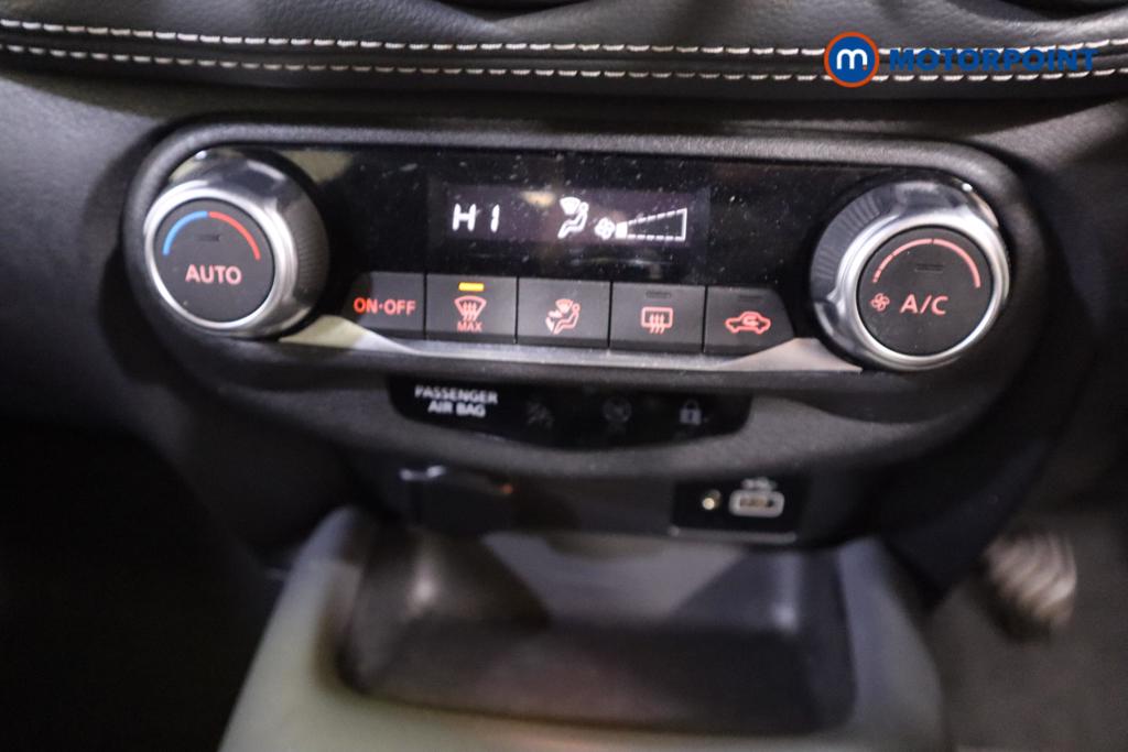 Nissan Juke N-Connecta Manual Petrol SUV - Stock Number (1480142) - 18th supplementary image