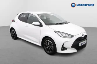 Toyota Yaris Design Automatic Petrol-Electric Hybrid Hatchback - Stock Number (1480993) - Drivers side front corner