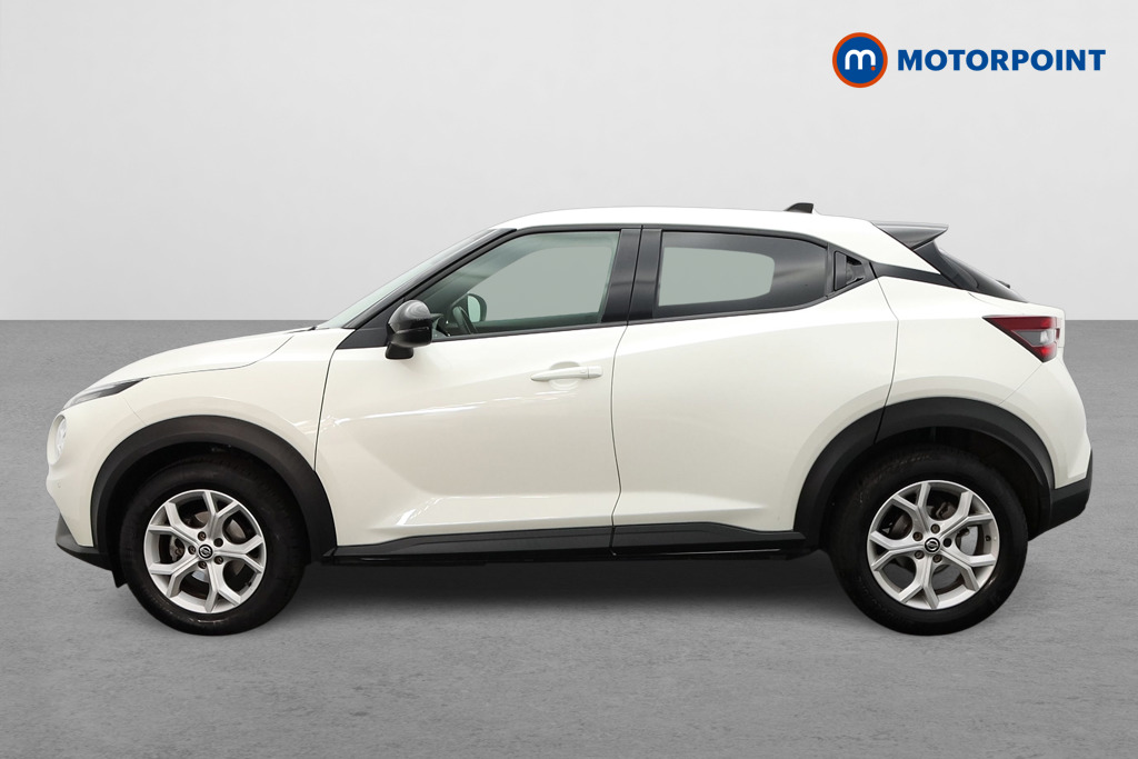 Nissan Juke N-Connecta Automatic Petrol SUV - Stock Number (1482016) - Passenger side