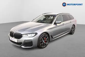 BMW 5 Series M Sport Automatic Petrol Plug-In Hybrid Estate - Stock Number (1482780) - Passenger side front corner