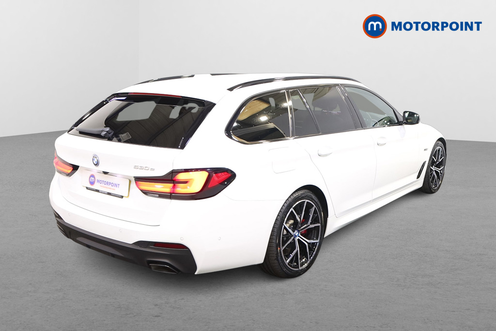 BMW 5 Series M Sport Automatic Petrol Plug-In Hybrid Estate - Stock Number (1482806) - Drivers side rear corner