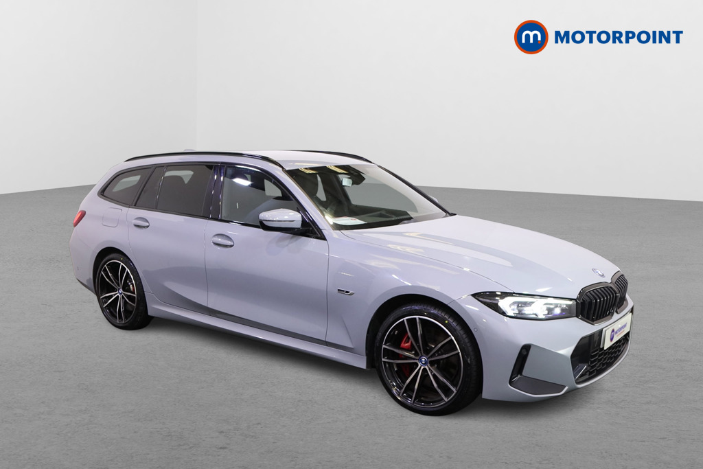 BMW 3 Series M Sport Automatic Petrol Plug-In Hybrid Estate - Stock Number (1480027) - Drivers side front corner