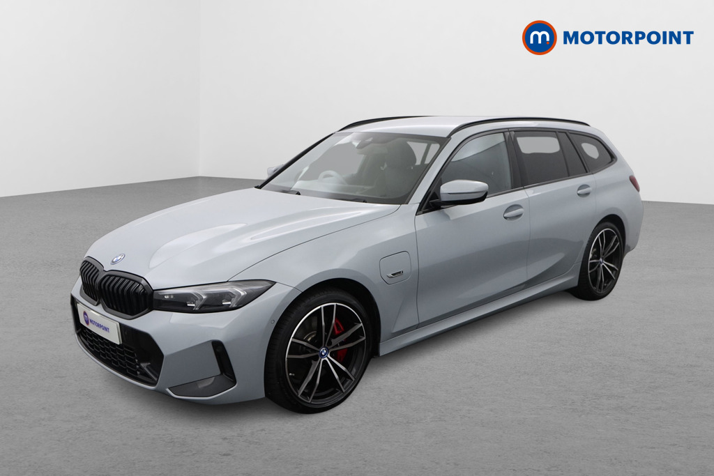 BMW 3 Series M Sport Automatic Petrol Plug-In Hybrid Estate - Stock Number (1481255) - Passenger side front corner