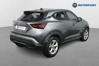 Nissan Juke N-Connecta Manual Petrol SUV - Stock Number (1483459) - Drivers side rear corner