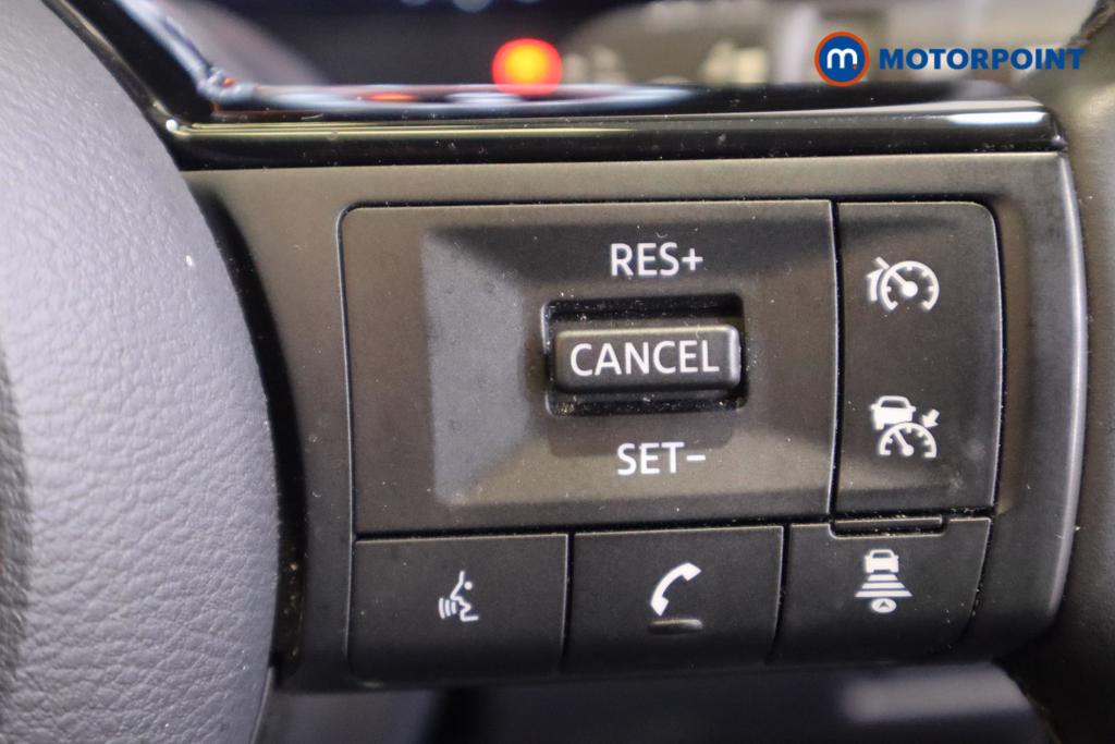 Nissan Qashqai N-Connecta Manual Petrol SUV - Stock Number (1480010) - 15th supplementary image