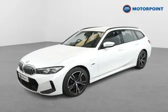 BMW 3 Series M Sport Automatic Petrol Plug-In Hybrid Estate - Stock Number (1481611) - Passenger side front corner