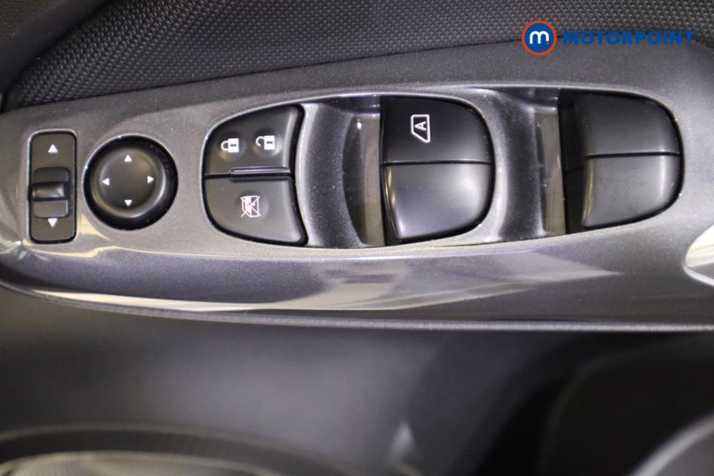 Nissan Juke Acenta Manual Petrol SUV - Stock Number (1481826) - 13th supplementary image