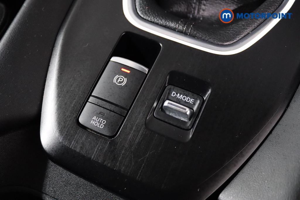 Nissan Qashqai N-Connecta Manual Petrol SUV - Stock Number (1481577) - 18th supplementary image