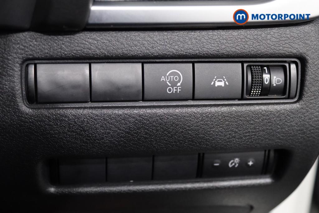 Nissan Qashqai N-Connecta Manual Petrol SUV - Stock Number (1481577) - 21st supplementary image