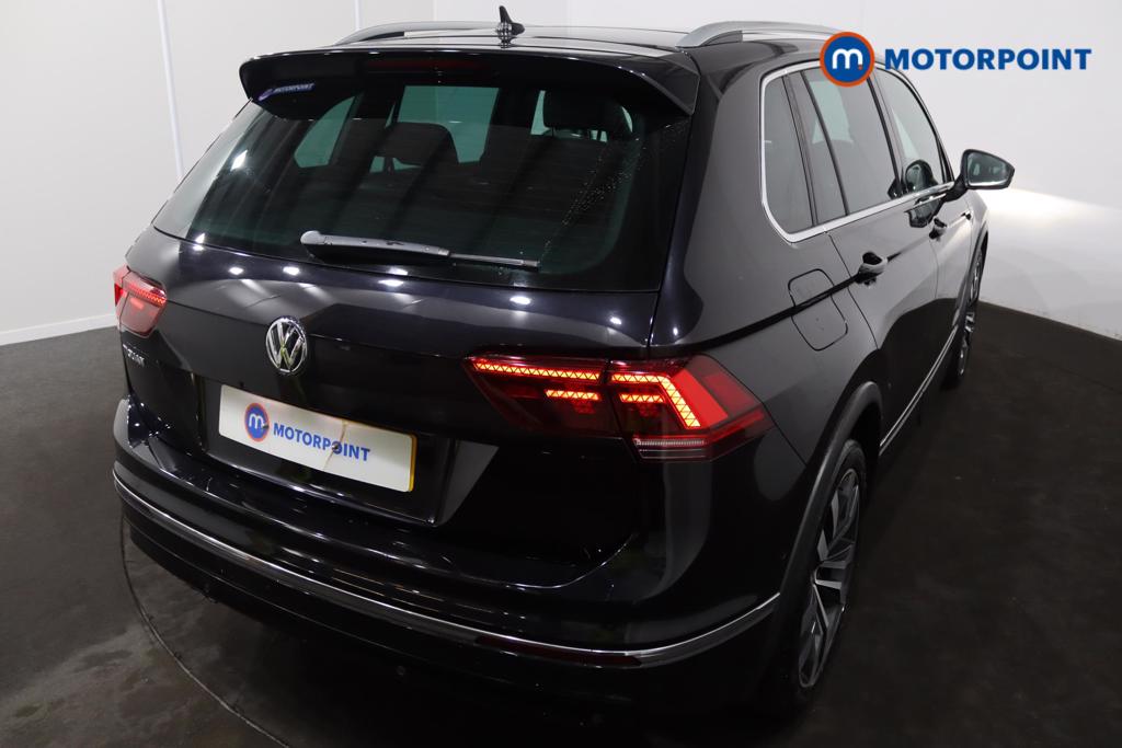 Volkswagen Tiguan R-Line Automatic Petrol SUV - Stock Number (1480917) - 33rd supplementary image