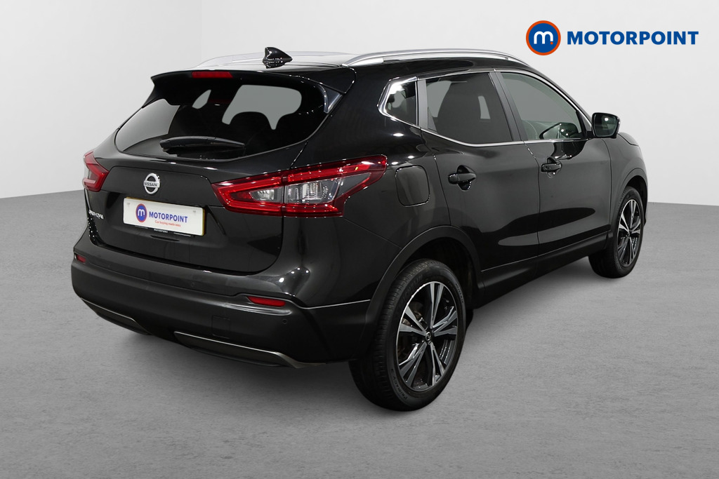 Nissan Qashqai N-Connecta Manual Petrol SUV - Stock Number (1481631) - Drivers side rear corner