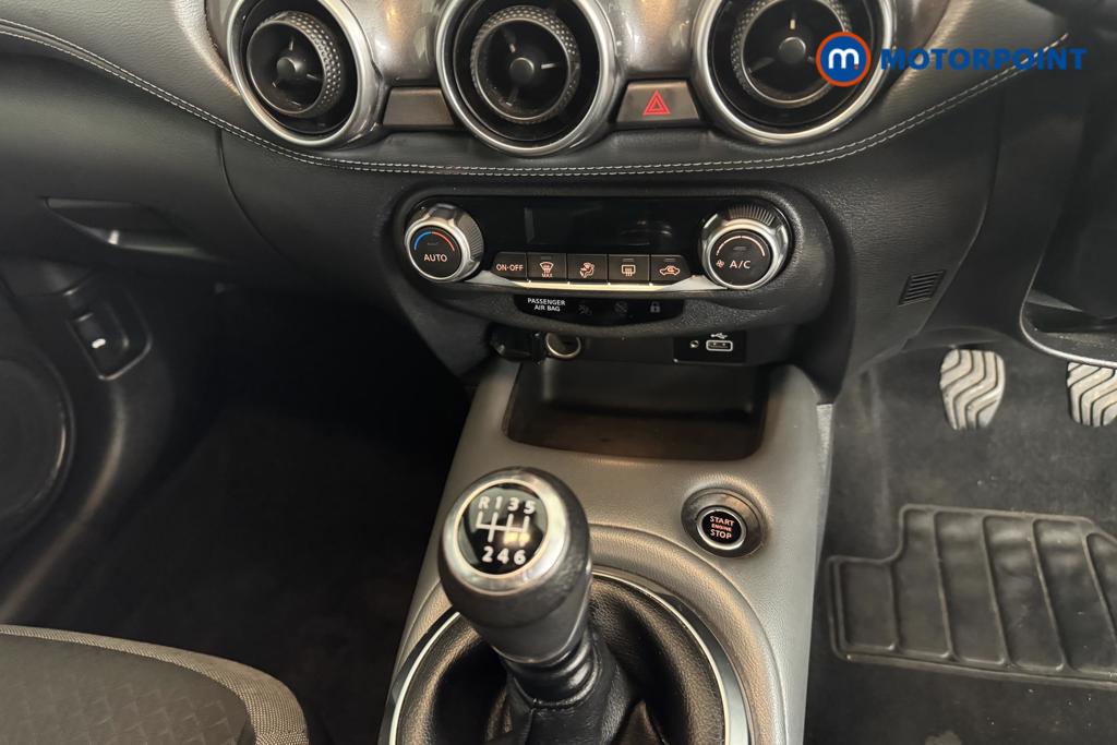 Nissan Juke N-Connecta Manual Petrol SUV - Stock Number (1481886) - 11th supplementary image