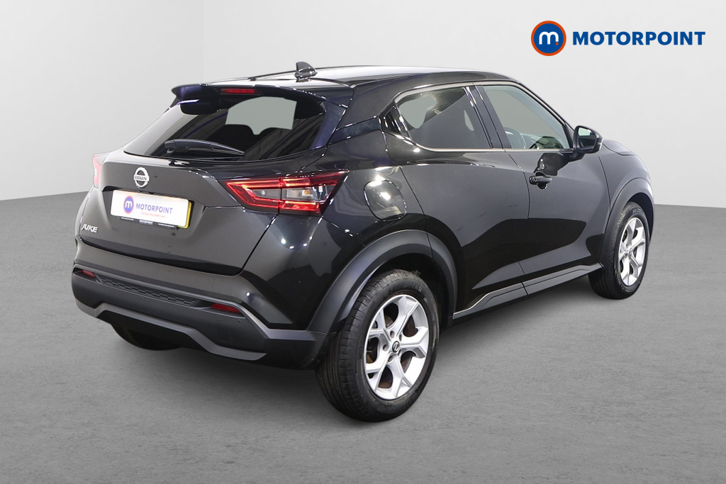 Nissan Juke N-Connecta Manual Petrol SUV - Stock Number (1482876) - Drivers side rear corner