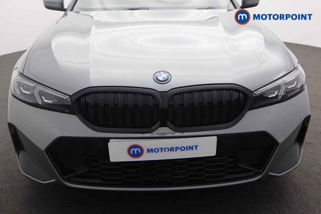 BMW 3 Series M Sport Automatic Petrol Plug-In Hybrid Estate - Stock Number (1484037) - 19th supplementary image