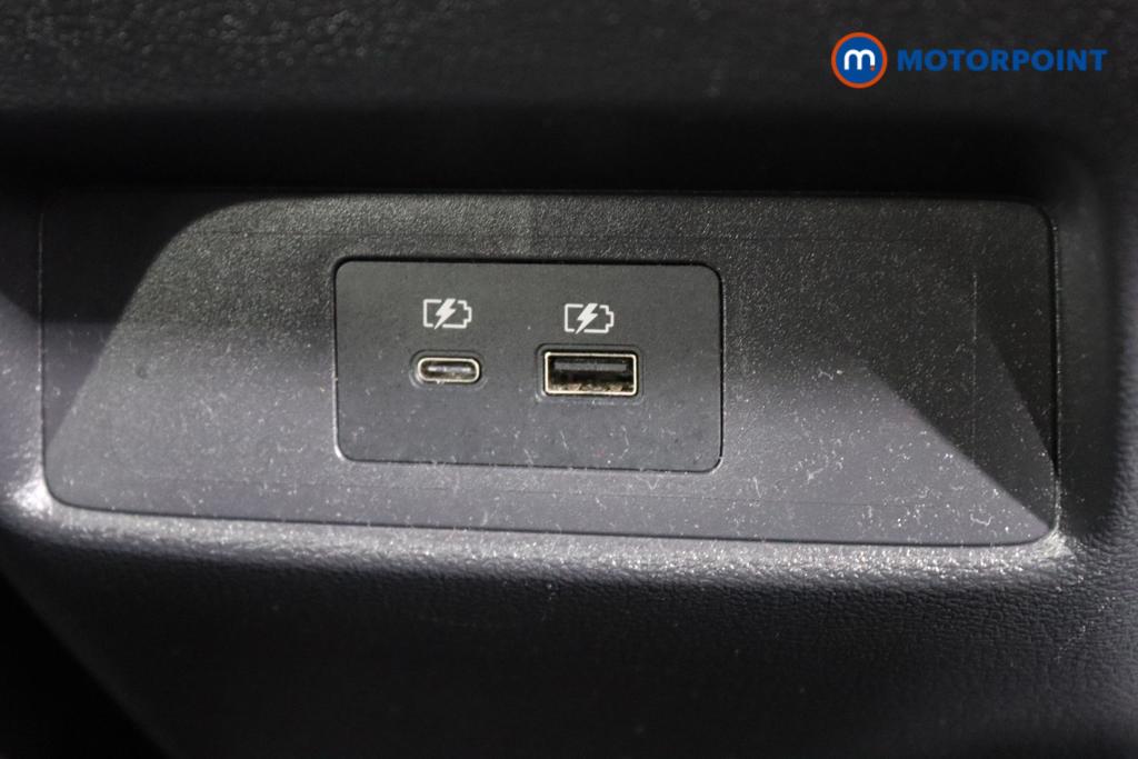 Nissan Qashqai N-Connecta Manual Petrol SUV - Stock Number (1479094) - 13th supplementary image