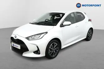 Toyota Yaris Design Automatic Petrol-Electric Hybrid Hatchback - Stock Number (1484373) - Passenger side front corner