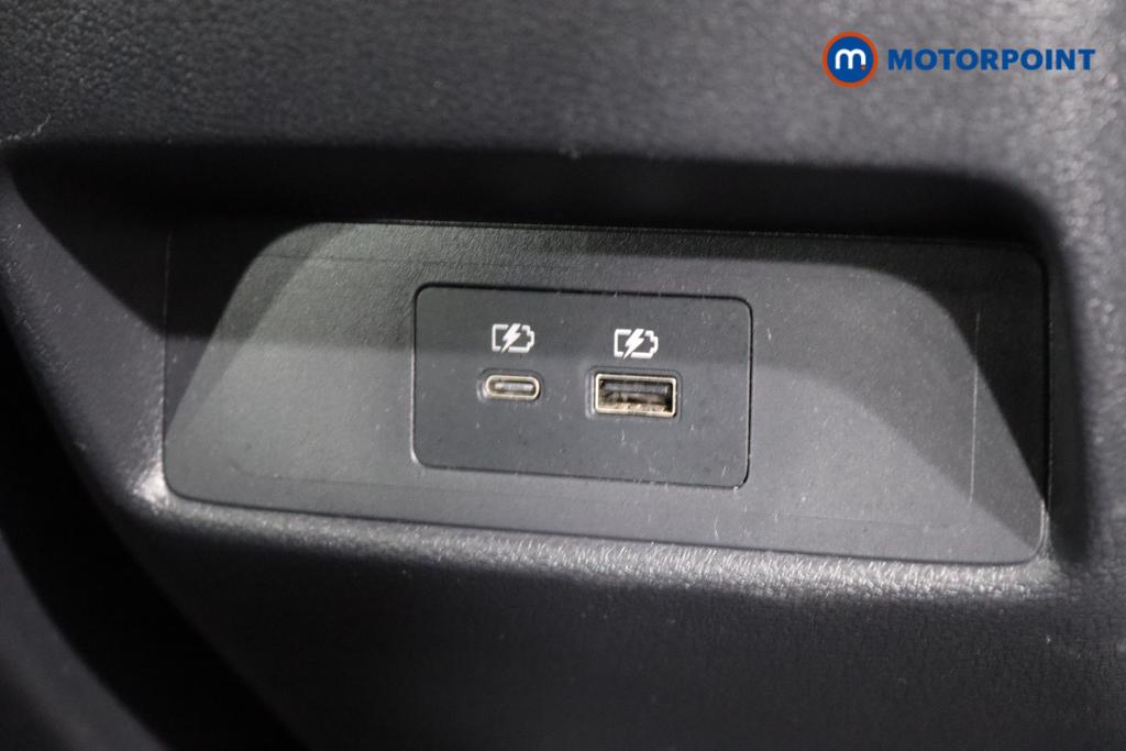 Nissan Qashqai N-Connecta Manual Petrol SUV - Stock Number (1481579) - 13th supplementary image