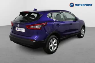 Nissan Qashqai Acenta Premium Manual Diesel SUV - Stock Number (1481877) - Drivers side rear corner