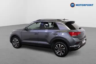 Volkswagen T-Roc Active Manual Petrol SUV - Stock Number (1482456) - Drivers side front corner