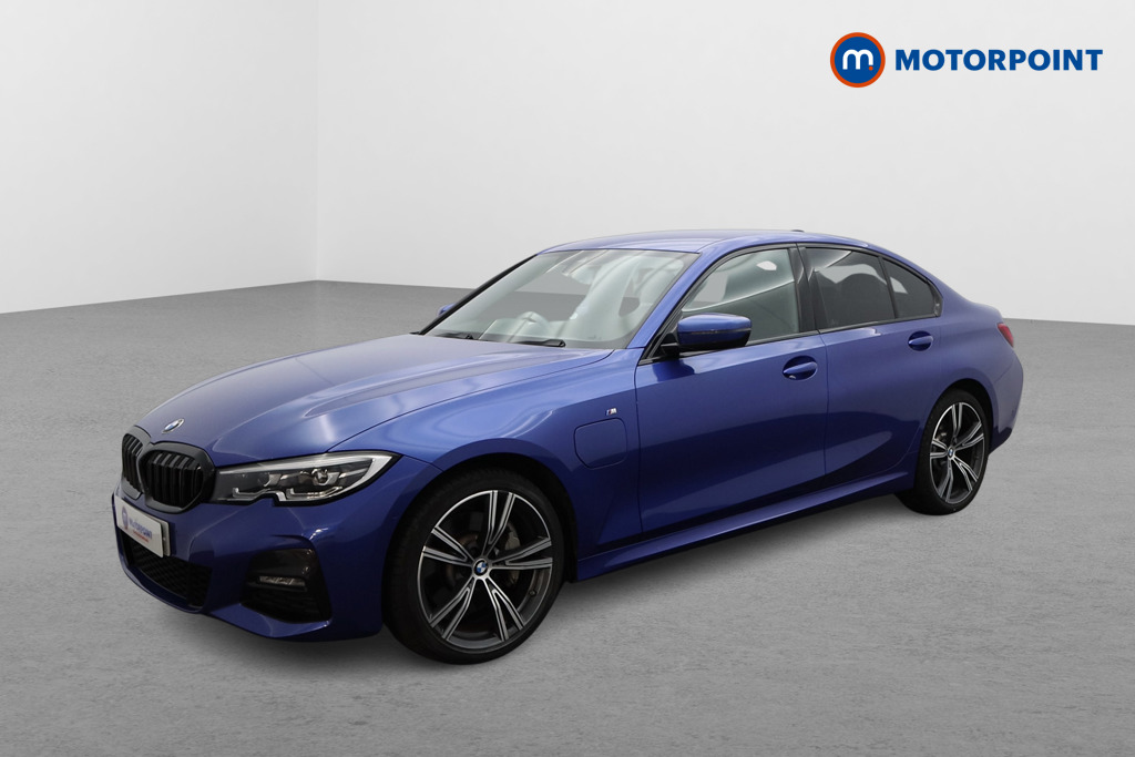 BMW 3 Series M Sport Automatic Petrol Plug-In Hybrid Saloon - Stock Number (1477406) - Passenger side front corner