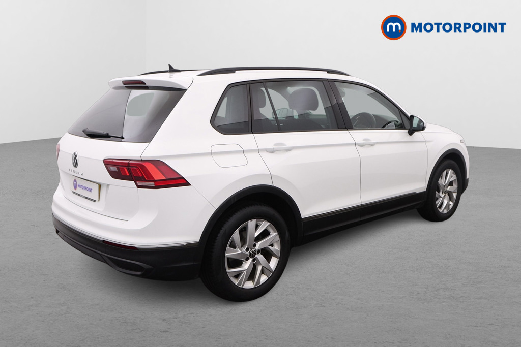 Volkswagen Tiguan Life Manual Petrol SUV - Stock Number (1474118) - Drivers side rear corner