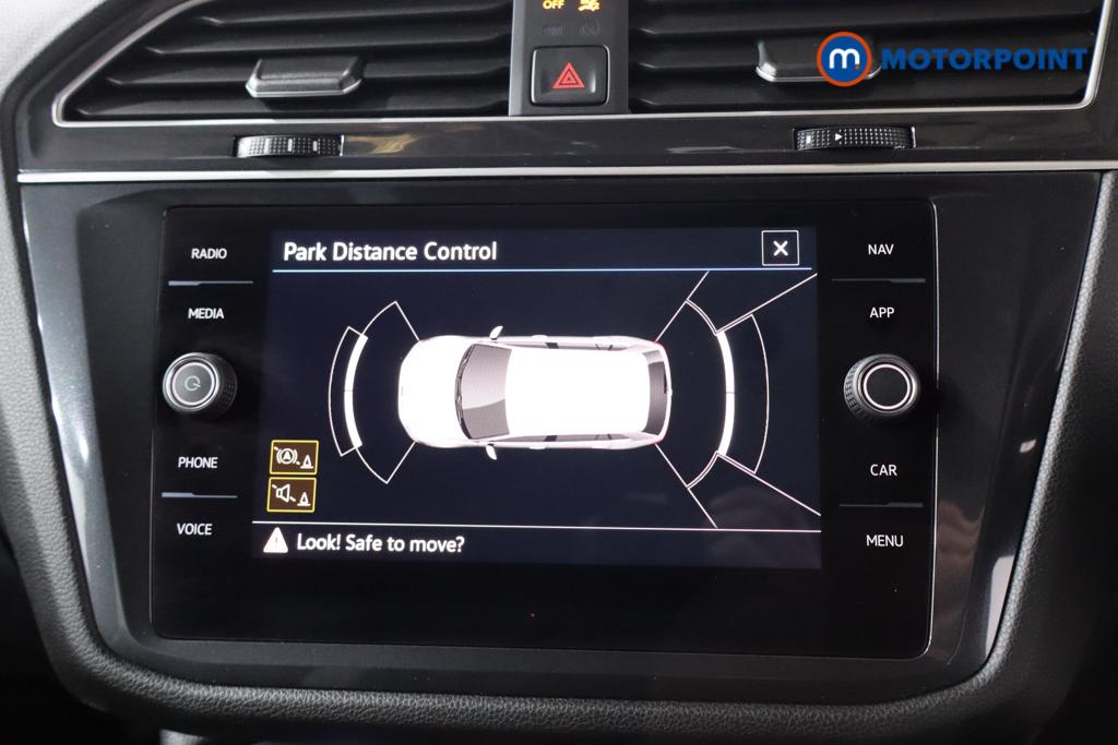 Volkswagen Tiguan Allspace R-Line Automatic Petrol SUV - Stock Number (1482727) - 13th supplementary image