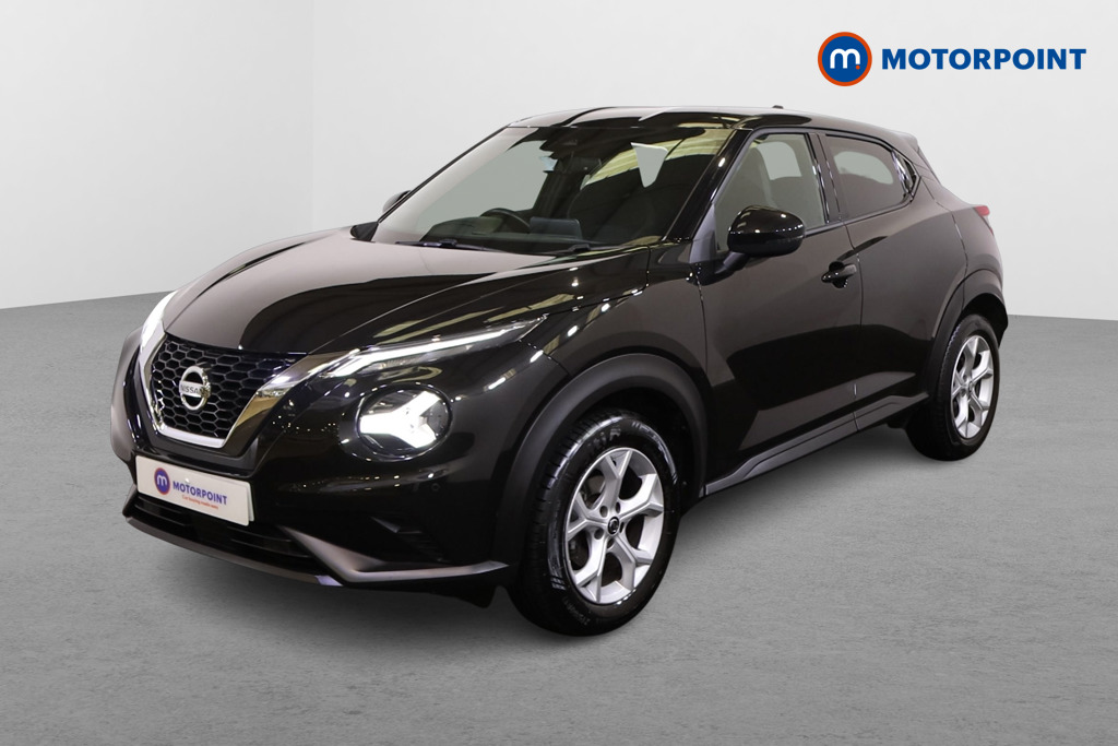 Nissan Juke N-Connecta Manual Petrol SUV - Stock Number (1484910) - Passenger side front corner