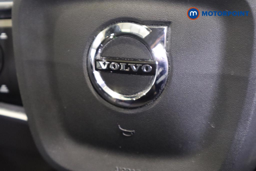 Volvo Xc40 Momentum Manual Petrol SUV - Stock Number (1483121) - 17th supplementary image