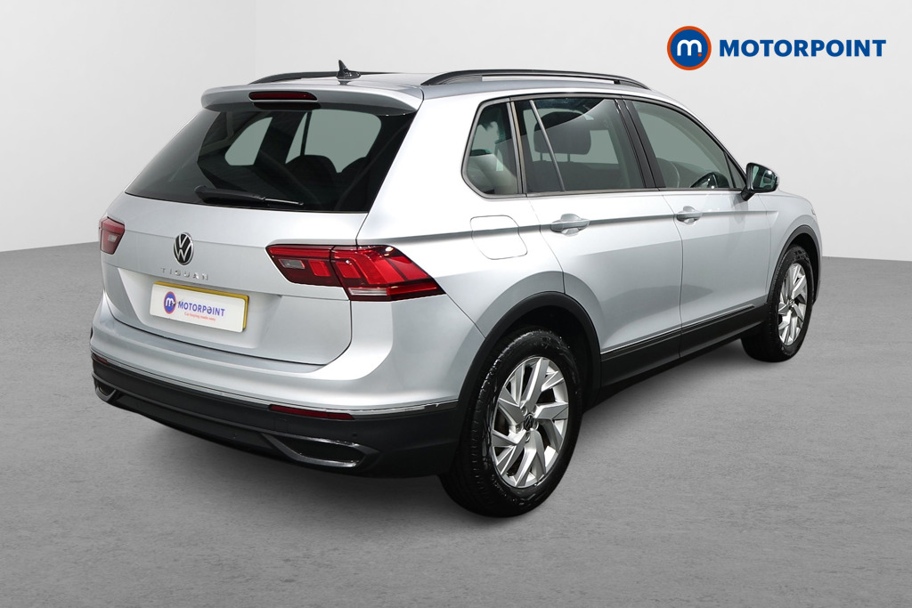 Volkswagen Tiguan Life Manual Petrol SUV - Stock Number (1485641) - Drivers side rear corner