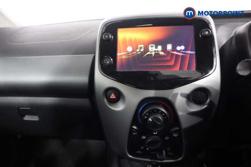 Toyota Aygo X-Play Manual Petrol Hatchback - Stock Number (1475253) - 2nd supplementary image