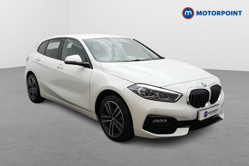 BMW 1 Series Sport Automatic Petrol Hatchback - Stock Number (1483971) - Drivers side front corner