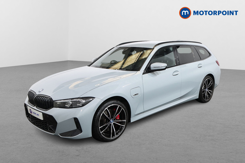 BMW 3 Series M Sport Automatic Petrol Plug-In Hybrid Estate - Stock Number (1485829) - Passenger side front corner