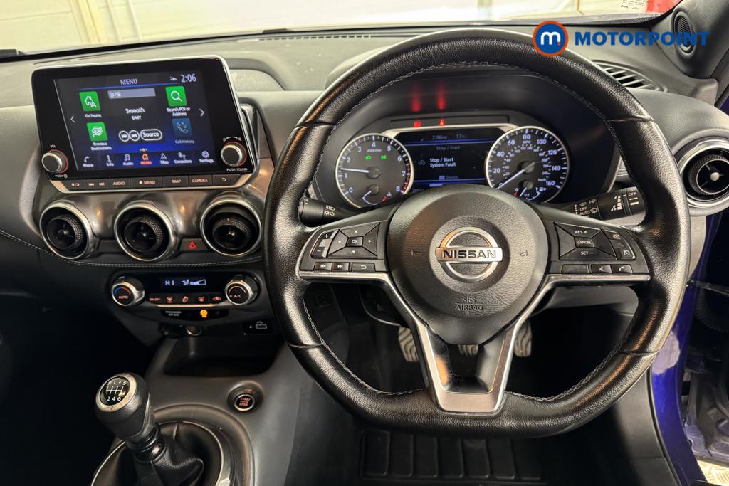 Nissan Juke N-Connecta Manual Petrol SUV - Stock Number (1483603) - 1st supplementary image