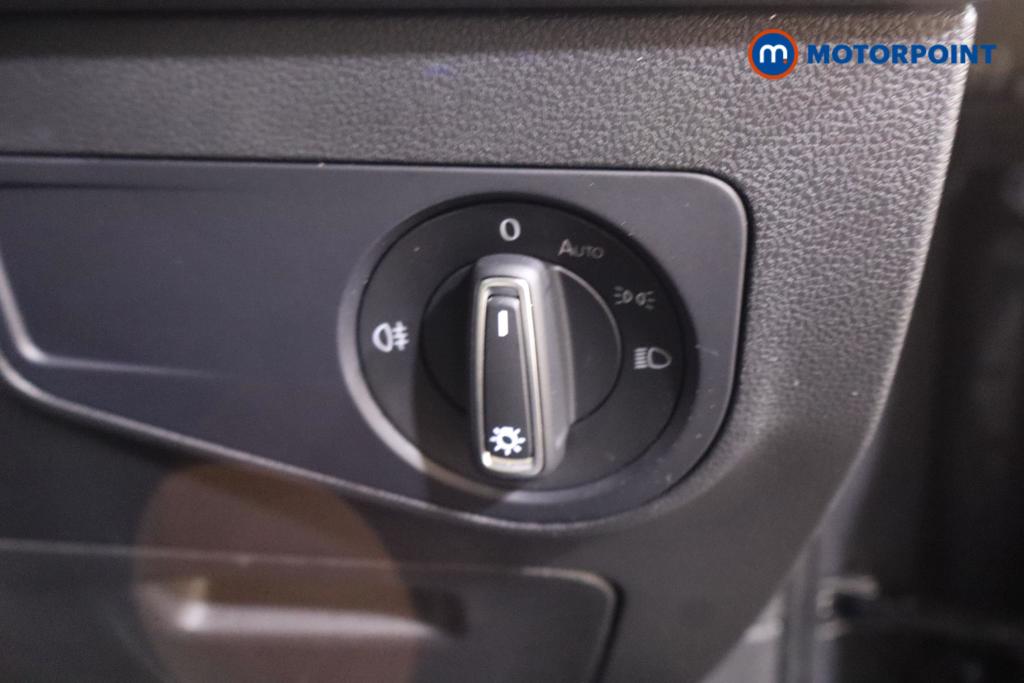 Volkswagen Tiguan Active Manual Petrol SUV - Stock Number (1476435) - 9th supplementary image