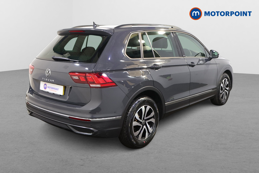 Volkswagen Tiguan Active Manual Petrol SUV - Stock Number (1476435) - Drivers side rear corner