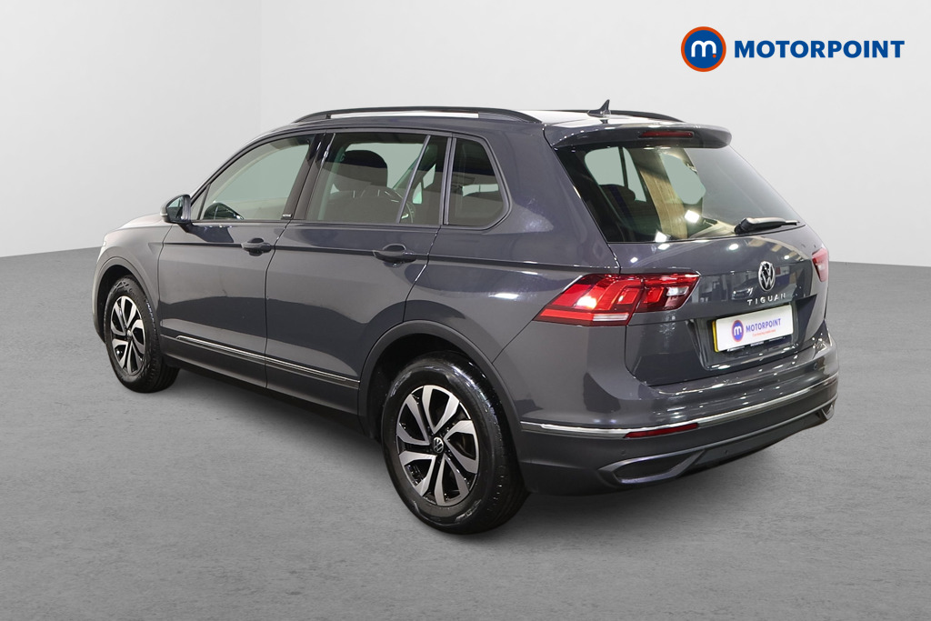 Volkswagen Tiguan Active Manual Petrol SUV - Stock Number (1476435) - Passenger side rear corner