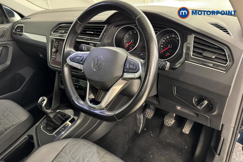 Volkswagen Tiguan Life Manual Petrol SUV - Stock Number (1485151) - 7th supplementary image