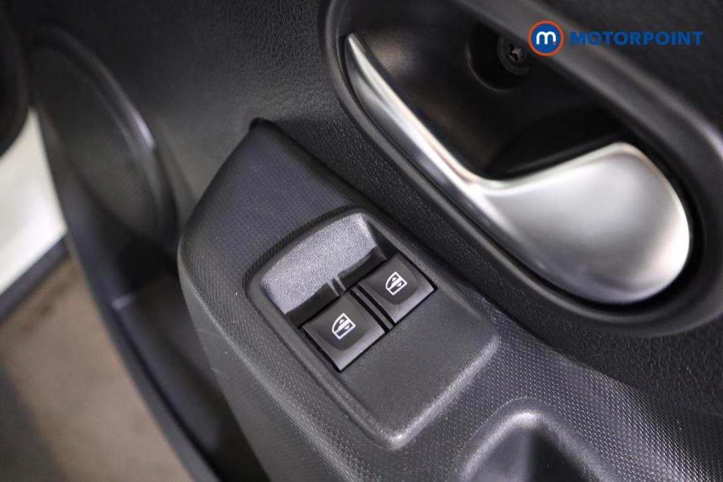 Dacia Sandero Stepway Essential Manual Petrol Hatchback - Stock Number (1482919) - 7th supplementary image