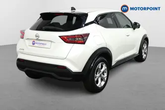 Nissan Juke N-Connecta Automatic Petrol SUV - Stock Number (1488770) - Drivers side rear corner